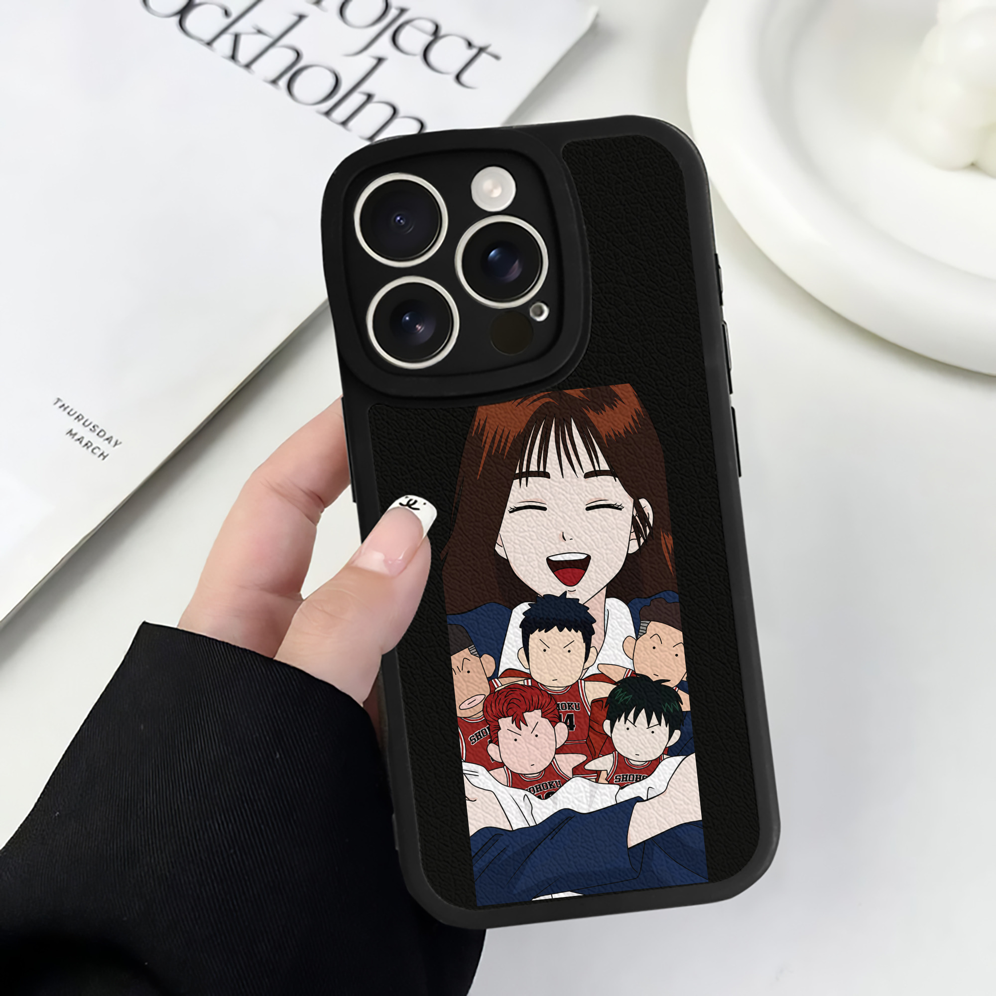 （画像用） SLAM DUNK／スラムダンク 【iPhone 16シリーズ対応】シリコンスマホケース（レザー調） 材質：シリコン